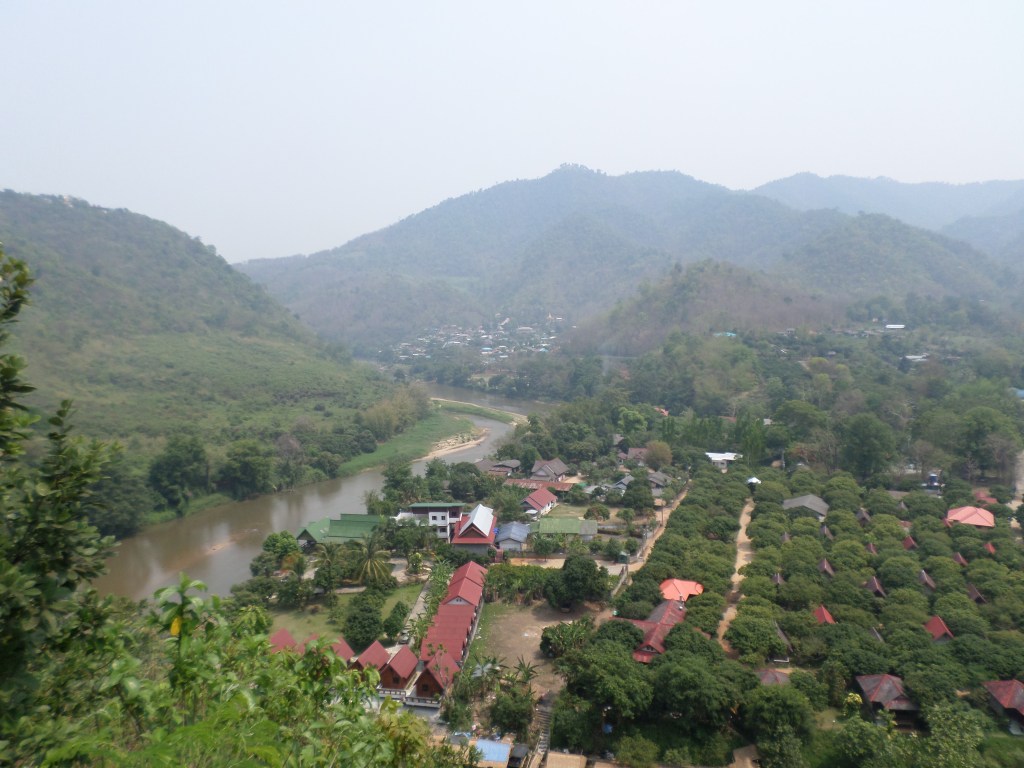 Hitch hiking in Tha&nbsp;Ton