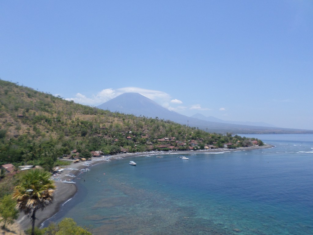 Bali Road Trip; Amed, Lovina, Munduk, Kuta,&nbsp;Uluwatu.