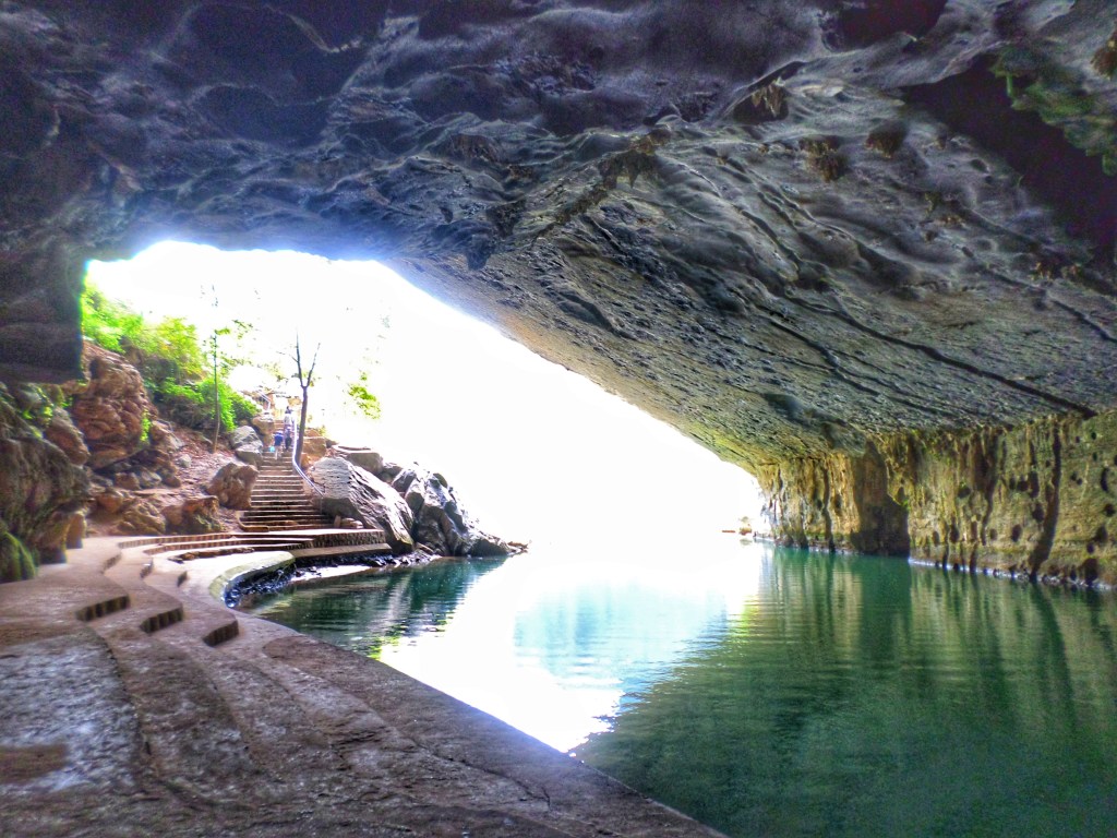 Caving in Phong&nbsp;Nha