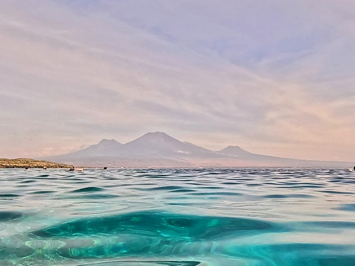 Snorkelling in Permuteran